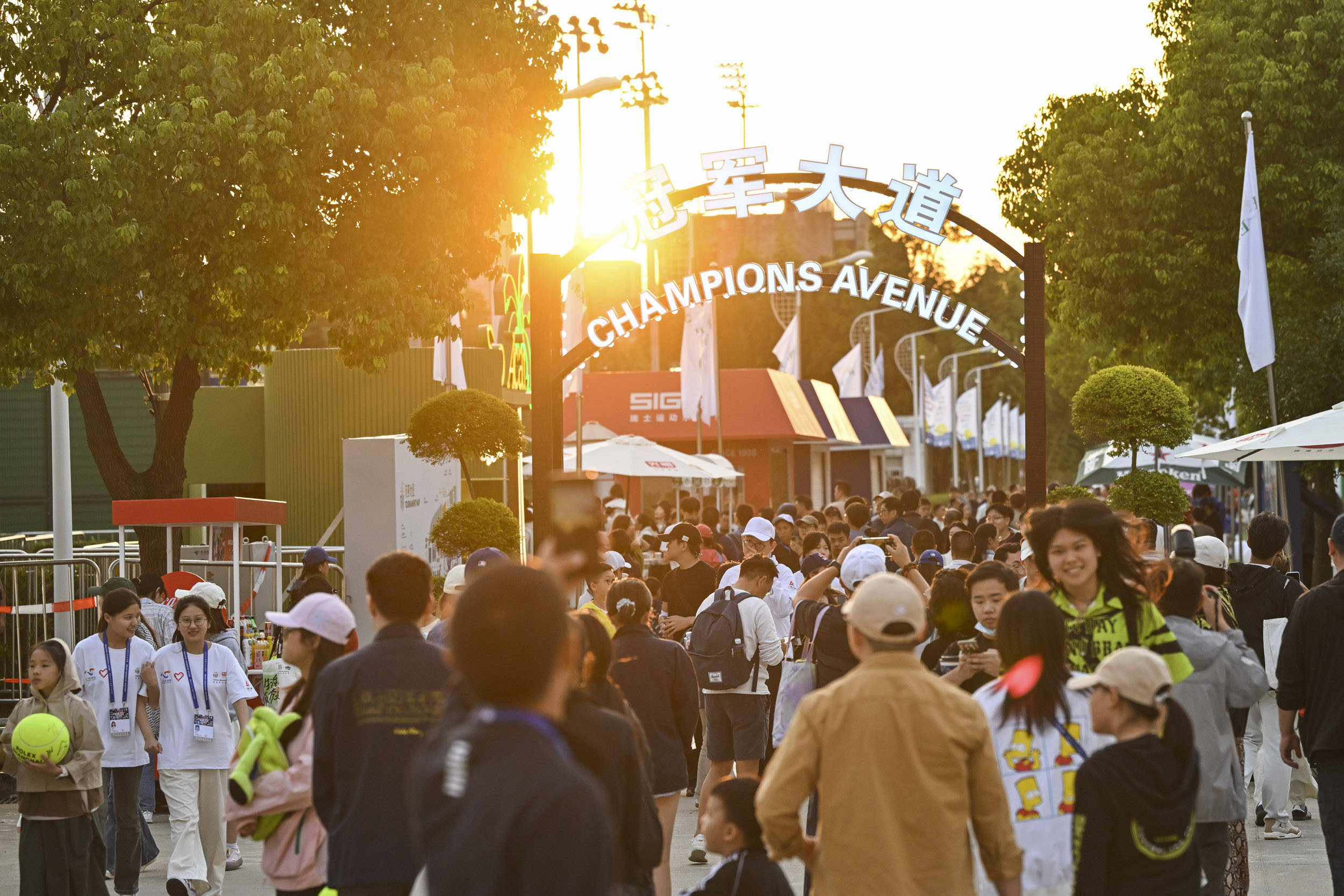 包含线下网球体验赛，亲手感受赛场魅力的词条