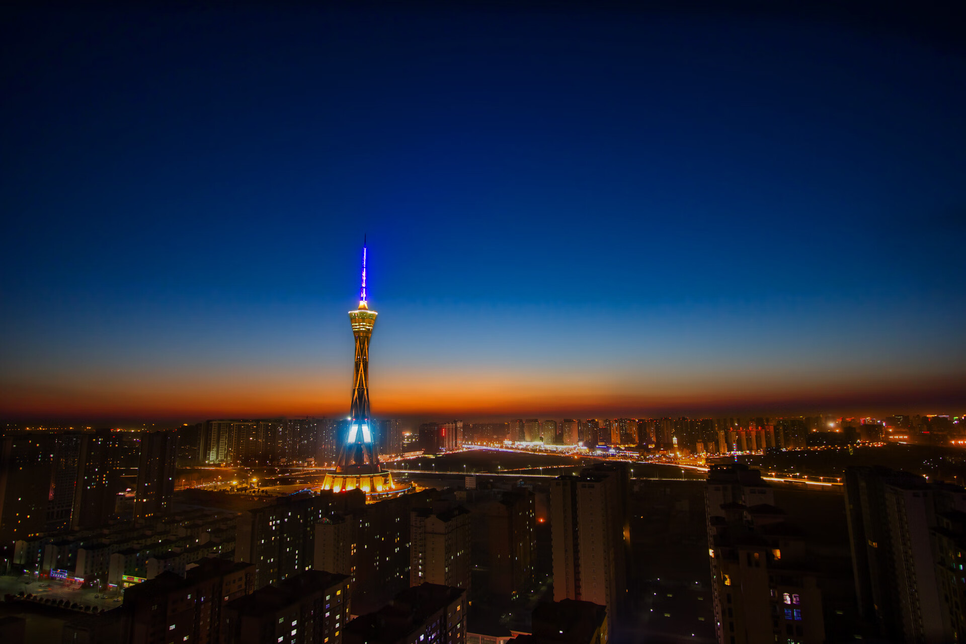 皇家贝蒂斯是否能稳住后防线漏洞,皇家贝蒂斯是谁的小弟