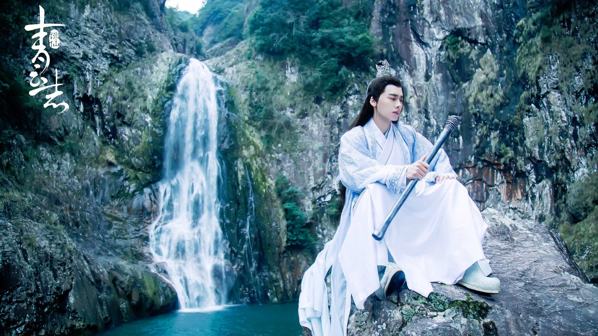 新月盯上莱比锡前锋塞什科