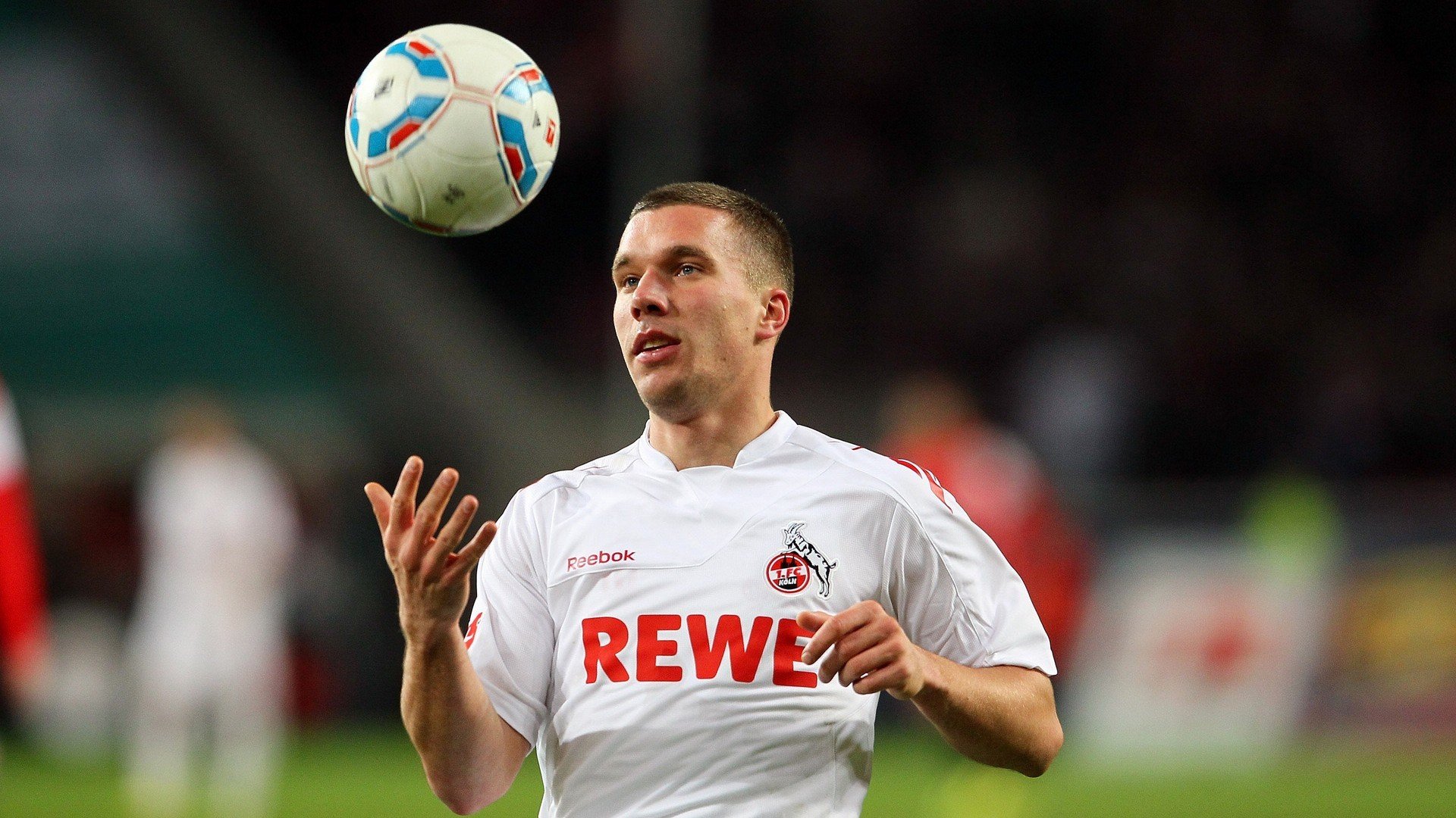 自由式滑雪模拟器首次进入训练营使用，自由式滑雪解说