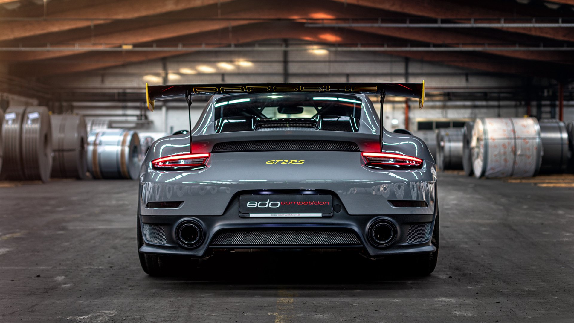 多名年轻球员获得首发机会表现不俗展现未来发展空间，有潜力的年轻球员